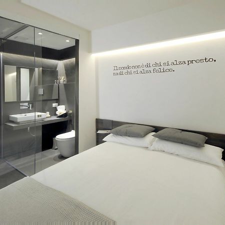 Emilia Suite Design Модена Экстерьер фото