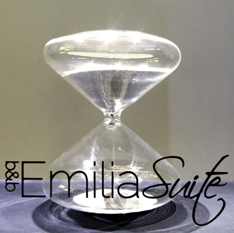 Emilia Suite Design Модена Экстерьер фото