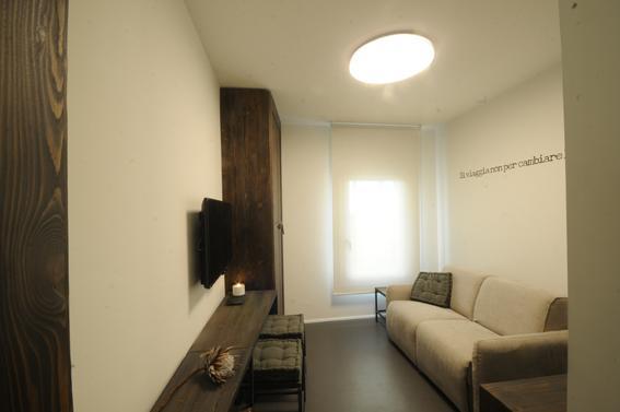 Emilia Suite Design Модена Экстерьер фото