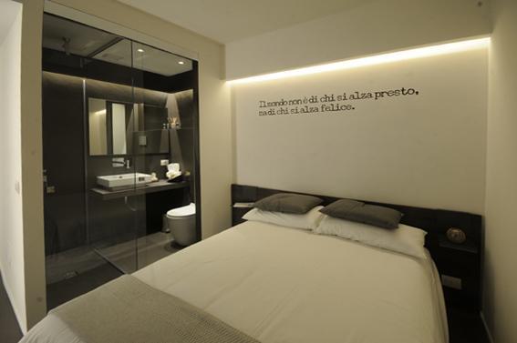 Emilia Suite Design Модена Экстерьер фото